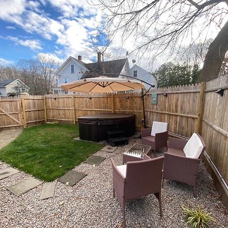 New!! Lovely Unit W/ Private Hot Tub And Patio! Laconia Bagian luar foto