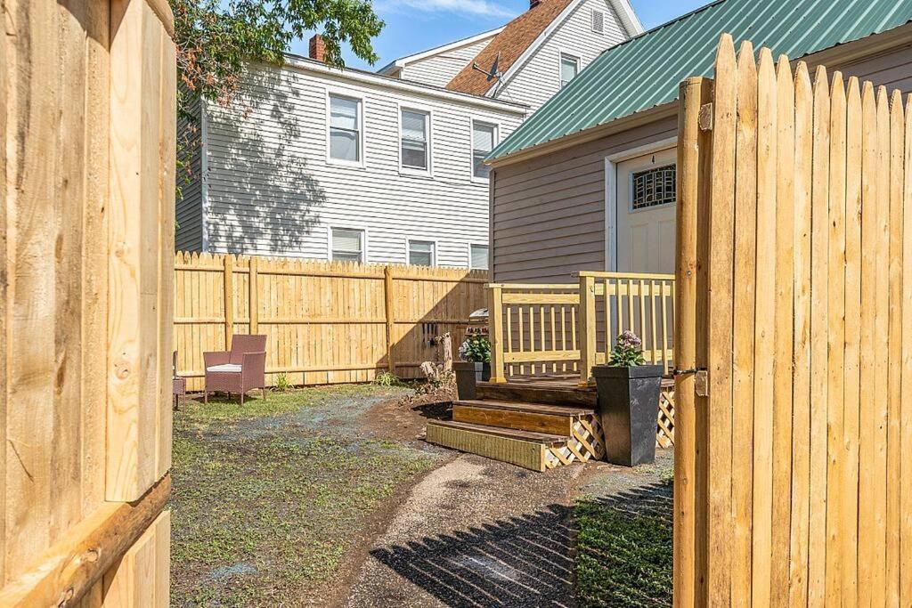 New!! Lovely Unit W/ Private Hot Tub And Patio! Laconia Bagian luar foto