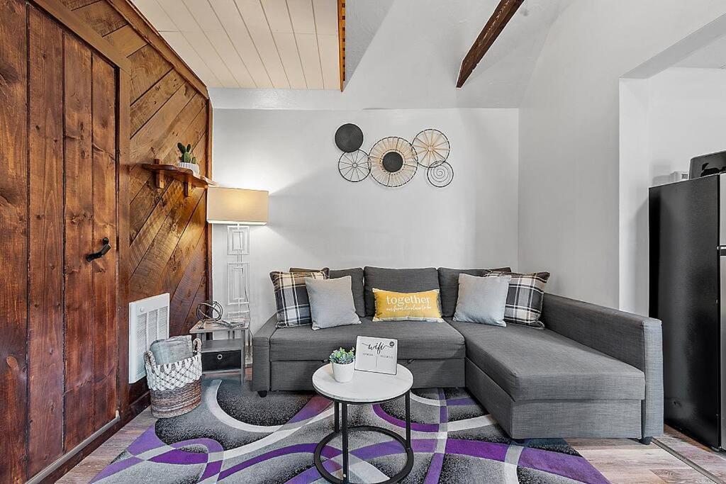 New!! Lovely Unit W/ Private Hot Tub And Patio! Laconia Bagian luar foto